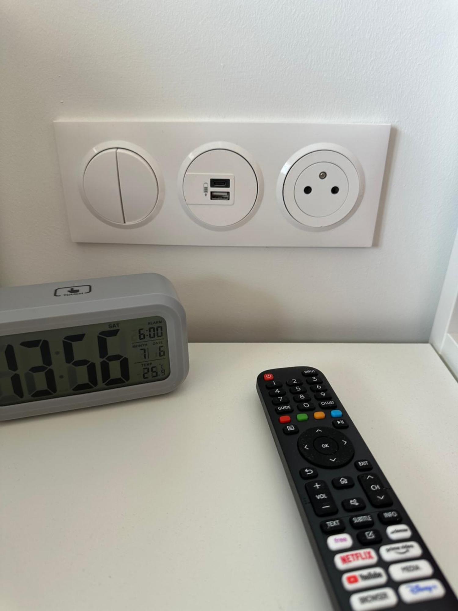 Paris Pantin Magnifique Appartement 4 Pieces De 108M2 Avec 2 Parking Interieur - Tres Cosy Pour 1 A 12 Personnes - Entierement Refait A Neuf Entire Apartment Luxurious And Warm - Pantin Paris 19 Eme Free Wifi Gratuit Exterior photo