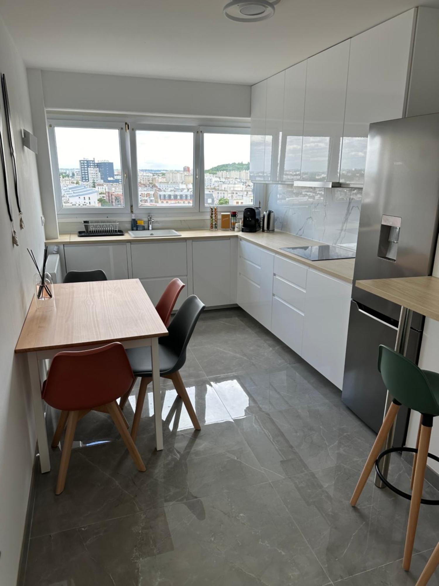Paris Pantin Magnifique Appartement 4 Pieces De 108M2 Avec 2 Parking Interieur - Tres Cosy Pour 1 A 12 Personnes - Entierement Refait A Neuf Entire Apartment Luxurious And Warm - Pantin Paris 19 Eme Free Wifi Gratuit Exterior photo