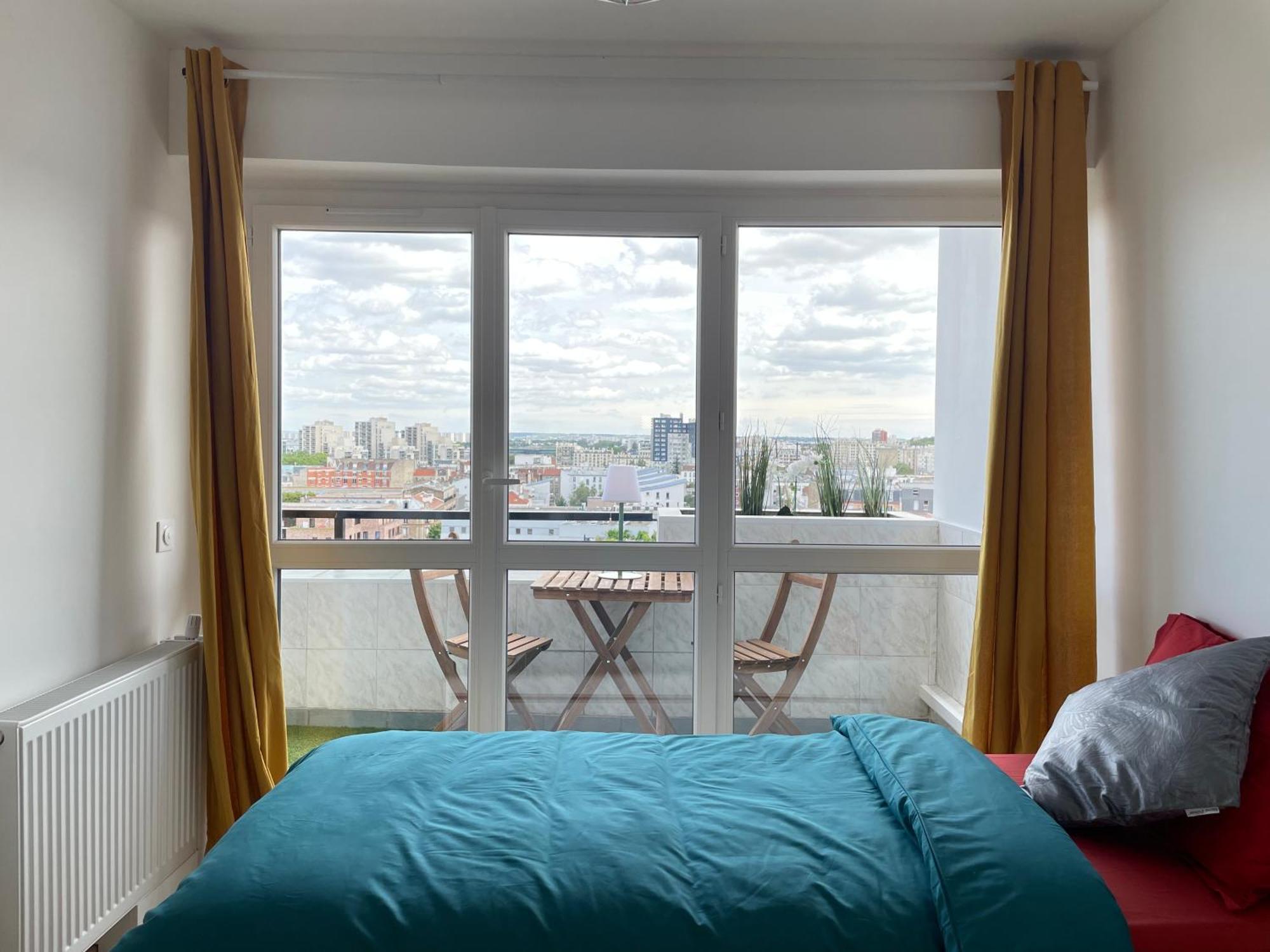 Paris Pantin Magnifique Appartement 4 Pieces De 108M2 Avec 2 Parking Interieur - Tres Cosy Pour 1 A 12 Personnes - Entierement Refait A Neuf Entire Apartment Luxurious And Warm - Pantin Paris 19 Eme Free Wifi Gratuit Exterior photo