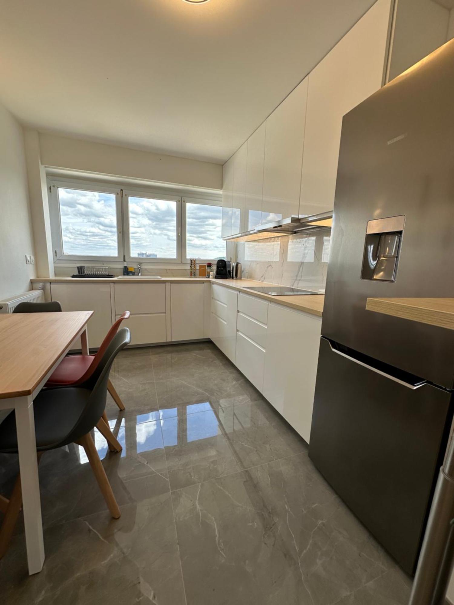 Paris Pantin Magnifique Appartement 4 Pieces De 108M2 Avec 2 Parking Interieur - Tres Cosy Pour 1 A 12 Personnes - Entierement Refait A Neuf Entire Apartment Luxurious And Warm - Pantin Paris 19 Eme Free Wifi Gratuit Exterior photo