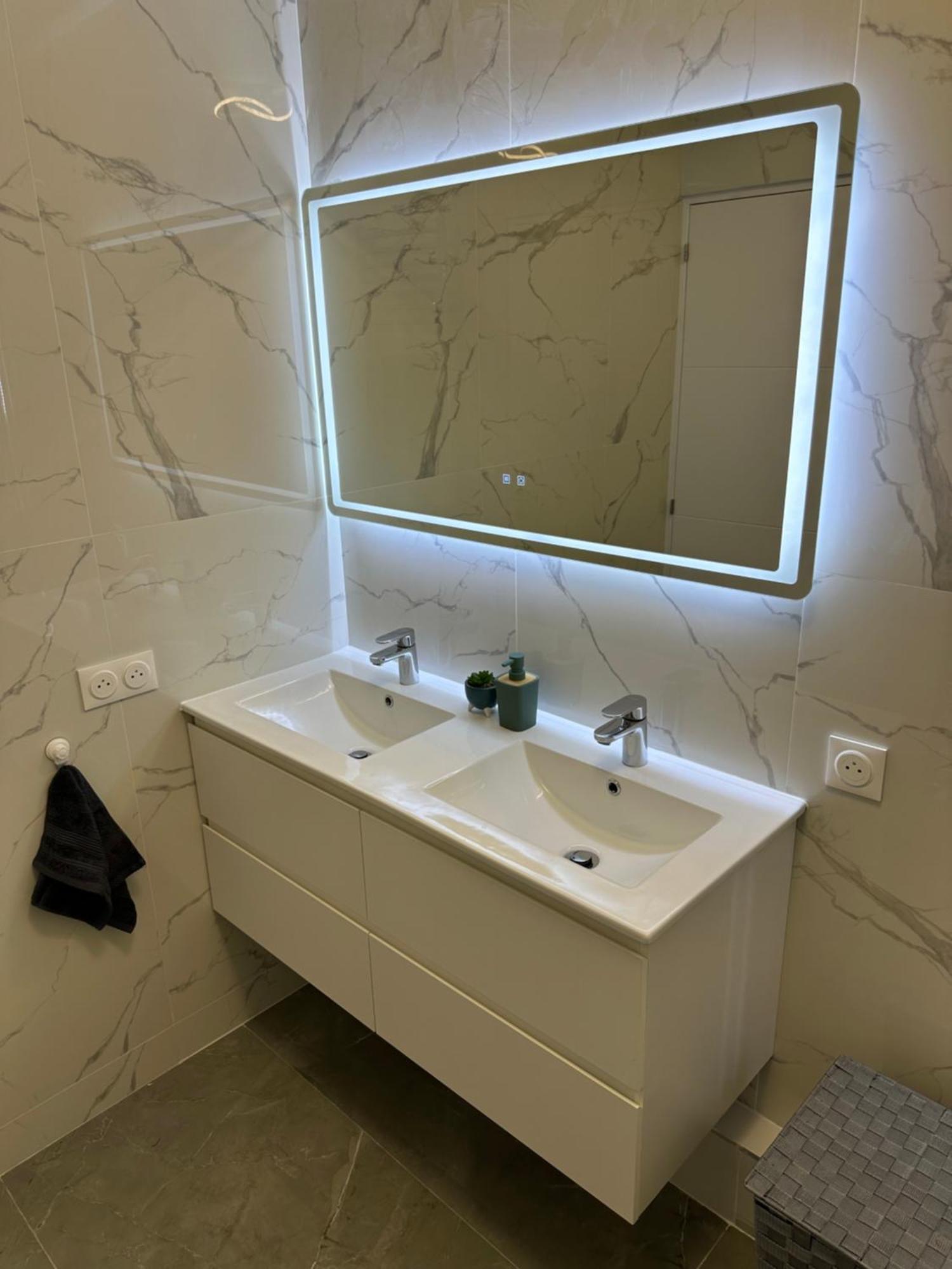 Paris Pantin Magnifique Appartement 4 Pieces De 108M2 Avec 2 Parking Interieur - Tres Cosy Pour 1 A 12 Personnes - Entierement Refait A Neuf Entire Apartment Luxurious And Warm - Pantin Paris 19 Eme Free Wifi Gratuit Exterior photo