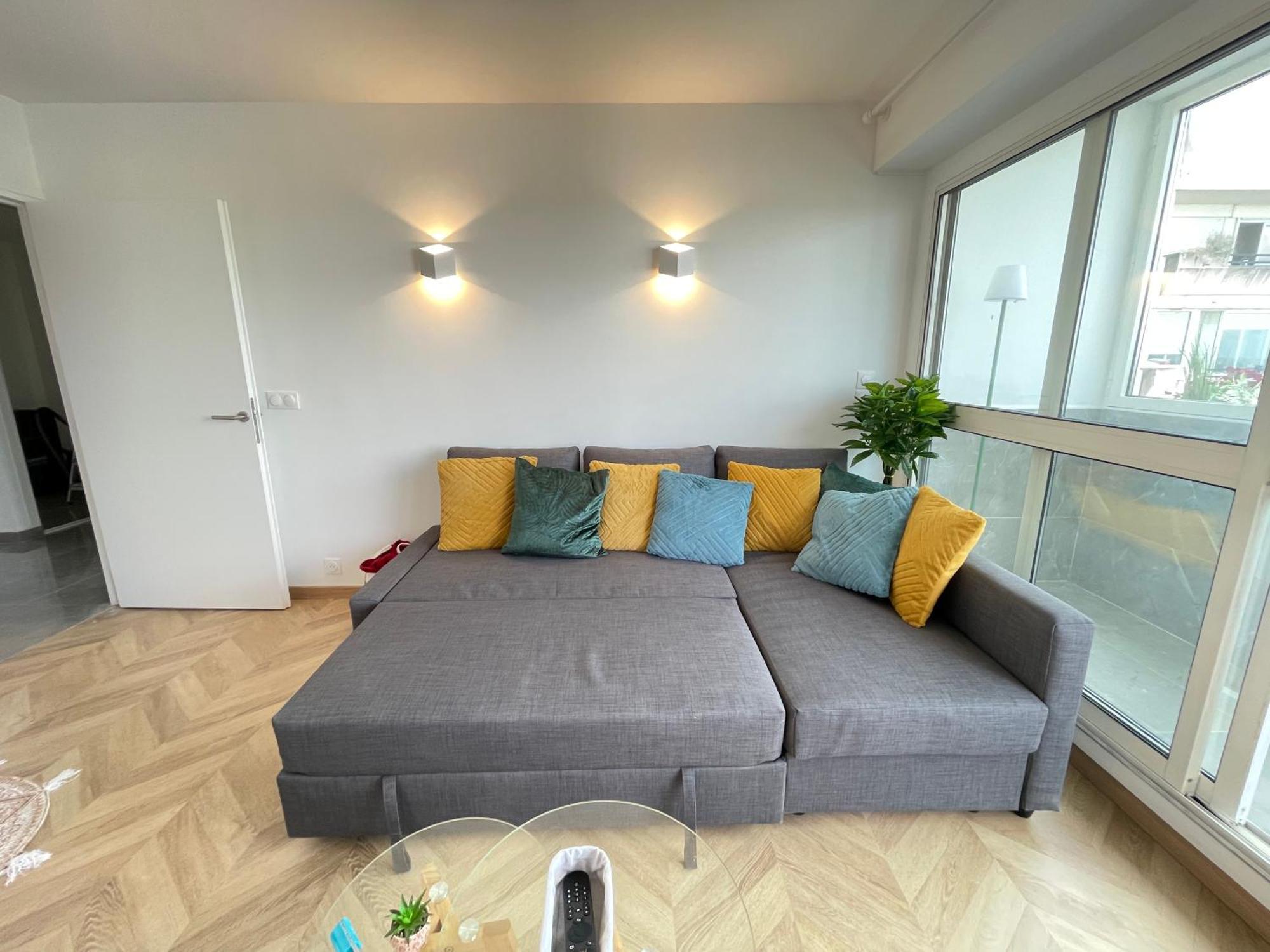 Paris Pantin Magnifique Appartement 4 Pieces De 108M2 Avec 2 Parking Interieur - Tres Cosy Pour 1 A 12 Personnes - Entierement Refait A Neuf Entire Apartment Luxurious And Warm - Pantin Paris 19 Eme Free Wifi Gratuit Exterior photo