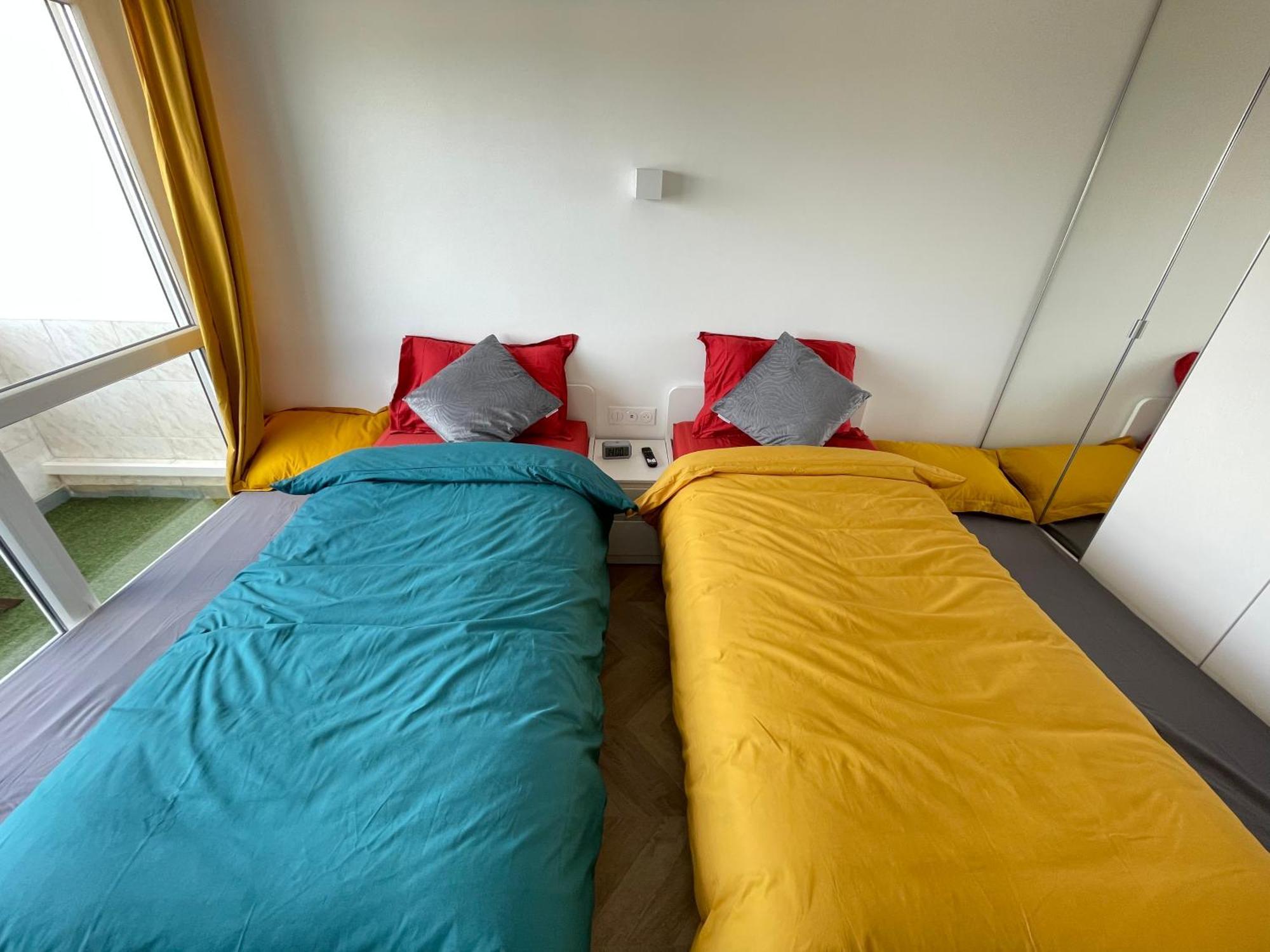 Paris Pantin Magnifique Appartement 4 Pieces De 108M2 Avec 2 Parking Interieur - Tres Cosy Pour 1 A 12 Personnes - Entierement Refait A Neuf Entire Apartment Luxurious And Warm - Pantin Paris 19 Eme Free Wifi Gratuit Exterior photo
