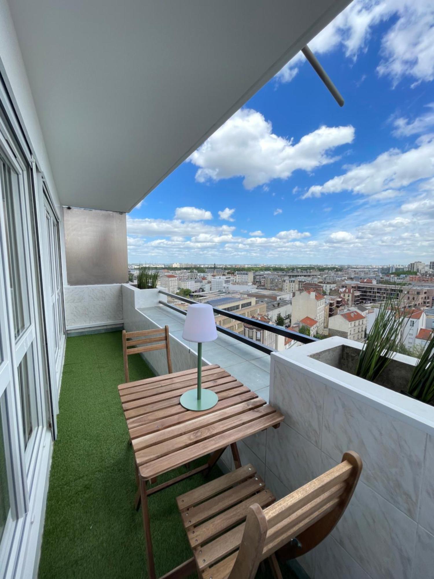 Paris Pantin Magnifique Appartement 4 Pieces De 108M2 Avec 2 Parking Interieur - Tres Cosy Pour 1 A 12 Personnes - Entierement Refait A Neuf Entire Apartment Luxurious And Warm - Pantin Paris 19 Eme Free Wifi Gratuit Exterior photo