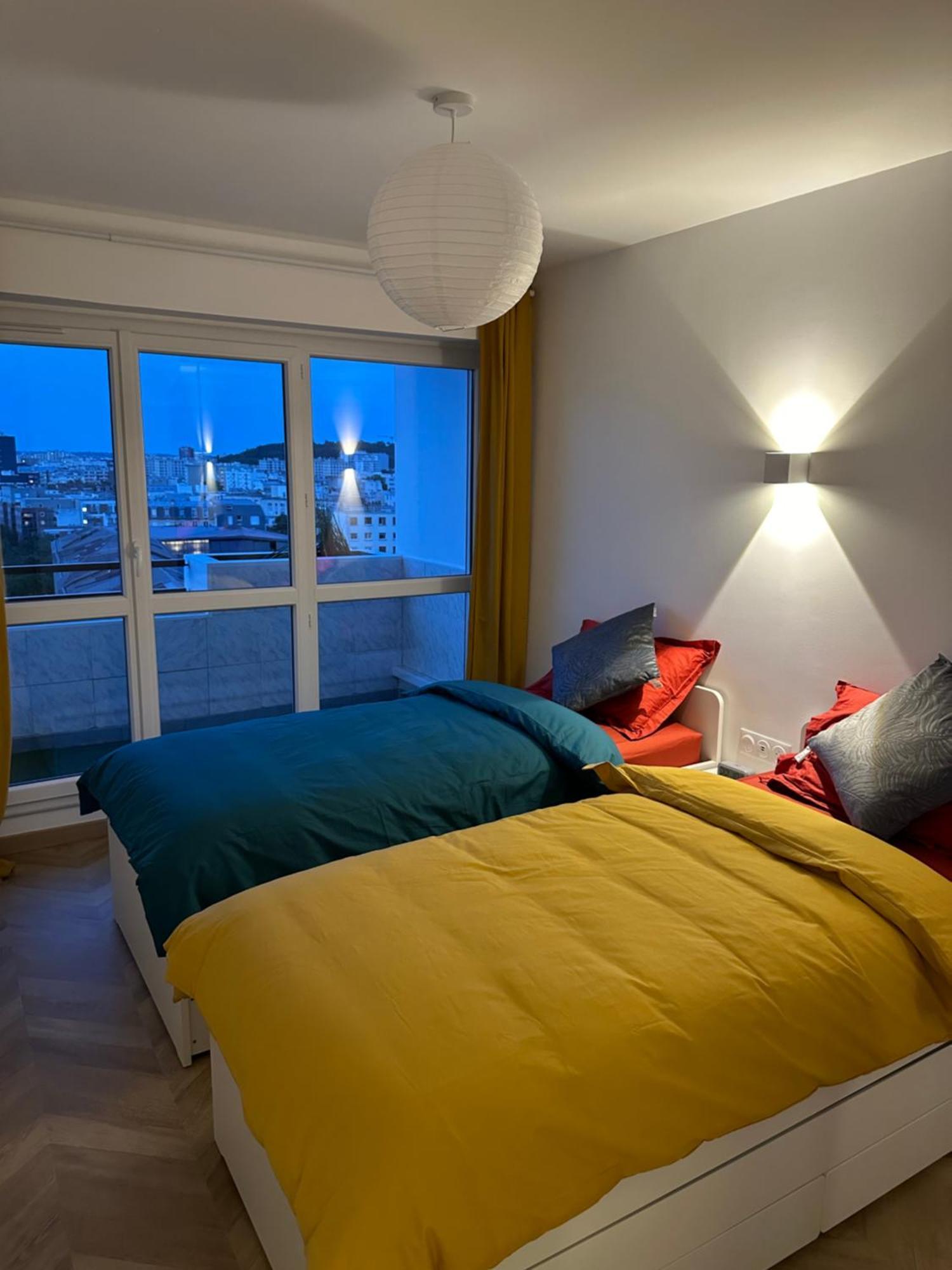 Paris Pantin Magnifique Appartement 4 Pieces De 108M2 Avec 2 Parking Interieur - Tres Cosy Pour 1 A 12 Personnes - Entierement Refait A Neuf Entire Apartment Luxurious And Warm - Pantin Paris 19 Eme Free Wifi Gratuit Exterior photo